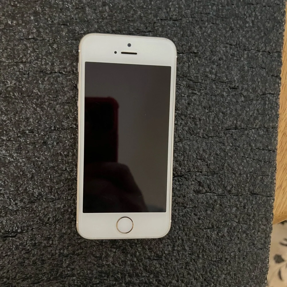 iPhone 5se 1st Gen 32gb Gold Housing + Pink Top /Bottom glass Factory Unlocked